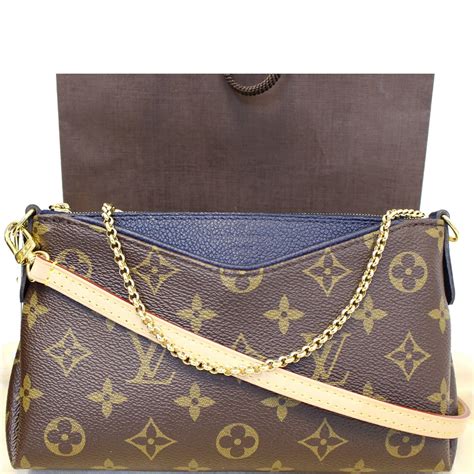 louis vuitton pallas clutch prijs|Louis Vuitton uk pallas clutch.